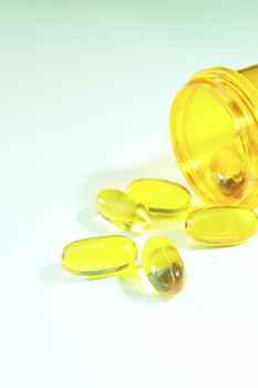 The path to Weilness: conventional medicine and its indifferent bedside manner have finally pushed Americans into the arms of alternative therapies. Andrew Weil, father of natural living, has been patiently waiting - Health Guru